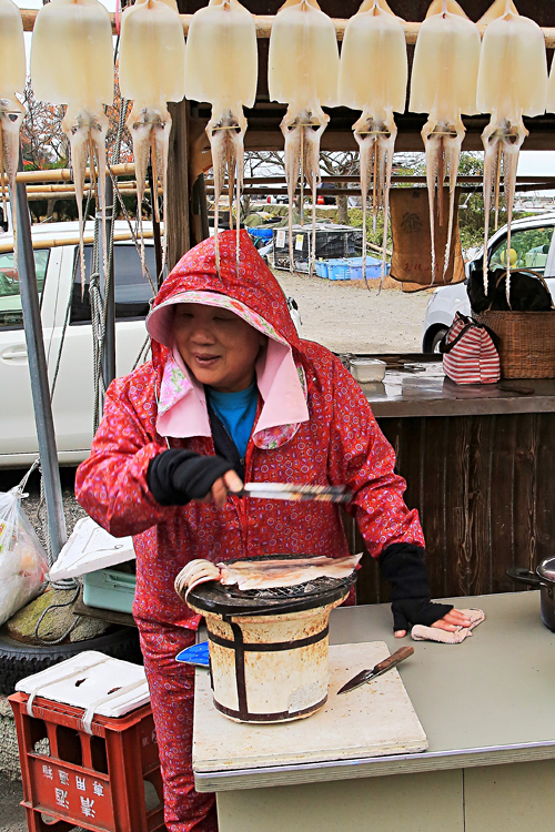 ただ今、いか焼き中。